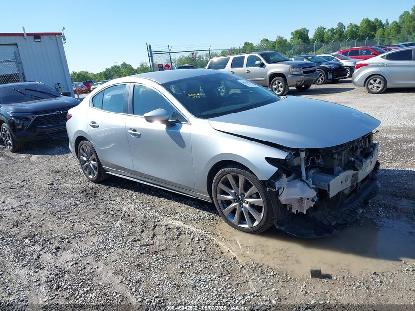 2019 Mazda 3 VIN JM1BPACL4K1109719 IAAI salvage auction — FRONT END, Salvage (Kentucky), sold $2,075 on 2026-07-20 (photo 1)