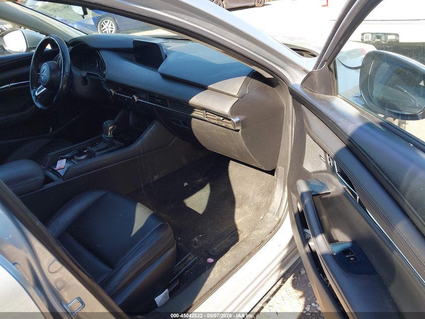 2019 Mazda 3 VIN JM1BPACL4K1109719 IAAI salvage auction — FRONT END, Salvage (Kentucky), sold $2,075 on 2026-07-20 (photo 5)