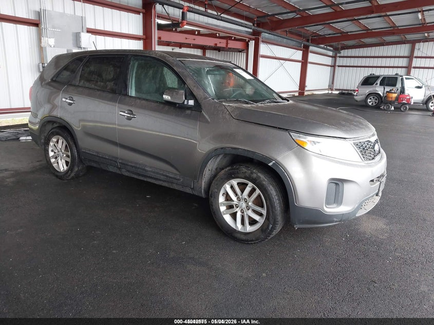 2015 Kia Sorento VIN 5XYKT3A64FG625752 IAAI salvage auction — NORMAL WEAR, Wait Title, sold $225 on 2026-08-26 (photo 1)