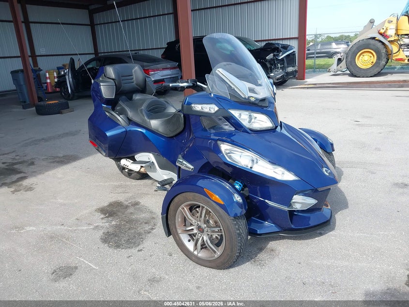 2010 Can-am Spyder roadster VIN 2BXJBKC17AV000994 — IAAI salvage auction photo