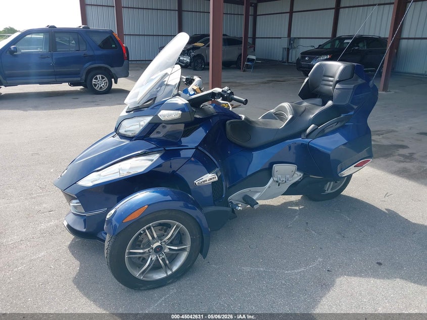 2010 Can-am Spyder roadster VIN 2BXJBKC17AV000994 IAAI salvage auction — NORMAL WEAR, Clear (Florida), sold $2,950 on 2026-07-08 (photo 2)