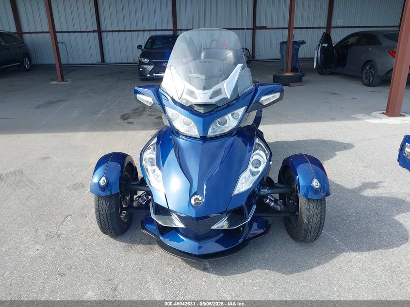 2010 Can-am Spyder roadster VIN 2BXJBKC17AV000994 IAAI salvage auction — NORMAL WEAR, Clear (Florida), sold $2,950 on 2026-07-08 (photo 5)