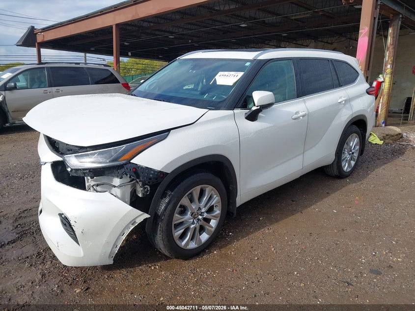 2020 Toyota Highlander VIN 5TDDZRBH2LS029371 IAAI salvage auction — FRONT END, Mv-907A (New York), sold $10,250 on 2026-07-28 (photo 2)
