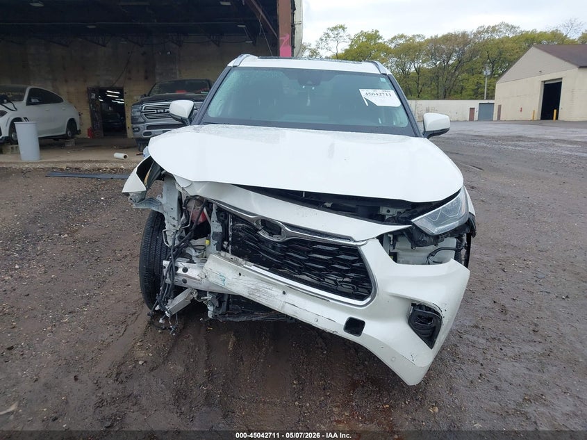 2020 Toyota Highlander VIN 5TDDZRBH2LS029371 IAAI salvage auction — FRONT END, Mv-907A (New York), sold $10,250 on 2026-07-28 (photo 6)