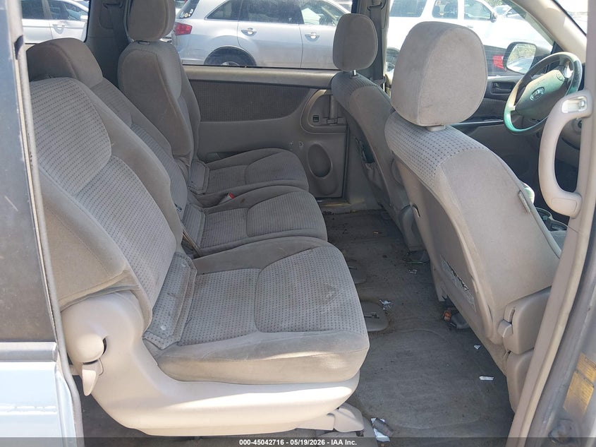2006 Toyota Sienna VIN 5TDZA23C06S445446 IAAI salvage auction — NORMAL WEAR, Salvage (Texas), sold $125 on 2026-07-29 (photo 8)