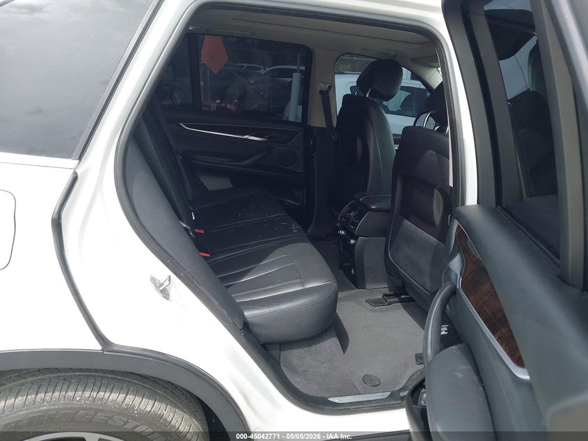 2015 BMW X5 VIN 5UXKR0C52F0P07159 IAAI salvage auction — FRONT END, Salvage (Iowa), sold $3,925 on 2026-07-14 (photo 8)