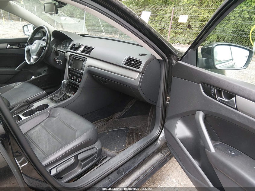 2014 Volkswagen Passat VIN 1VWBS7A32EC119949 IAAI salvage auction — LEFT FRONT, Salvage (Indiana), sold $475 on 2026-07-11 (photo 5)
