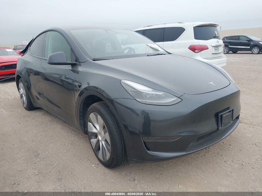 2024 Tesla Model y VIN 7SAYGDED9RF092793 IAAI salvage auction — REAR END, Salvage (Texas), sold $10,550 on 2026-08-24 (photo 1)