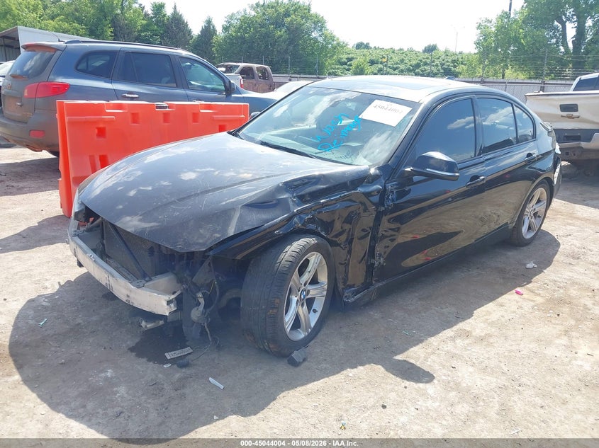 2013 BMW 3er VIN WBA3B5C51DF598806 IAAI salvage auction — FRONT END, Rebuilt (Oklahoma), sold $400 on 2026-07-08 (photo 2)