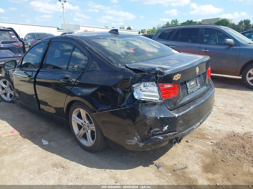 2013 BMW 3er VIN WBA3B5C51DF598806 IAAI salvage auction — FRONT END, Rebuilt (Oklahoma), sold $400 on 2026-07-08 (photo 3)
