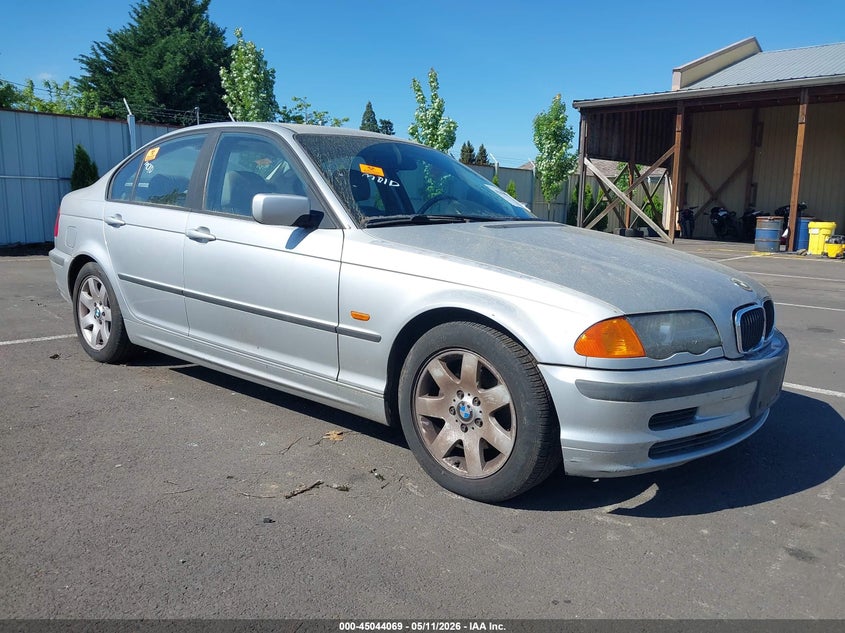 1999 BMW 3 series VIN WBAAM3336XCA81630 IAAI salvage auction — RIGHT SIDE, Lien Papers (Oregon), sold $225 on 2026-07-28 (photo 1)