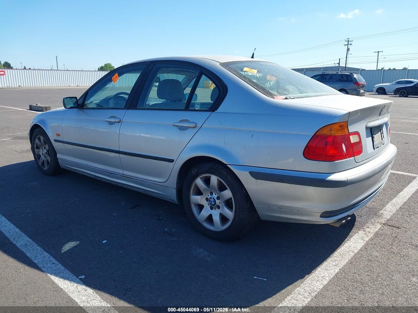 1999 BMW 3 series VIN WBAAM3336XCA81630 IAAI salvage auction — RIGHT SIDE, Lien Papers (Oregon), sold $225 on 2026-07-28 (photo 3)