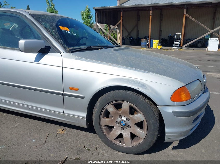 1999 BMW 3 series VIN WBAAM3336XCA81630 IAAI salvage auction — RIGHT SIDE, Lien Papers (Oregon), sold $225 on 2026-07-28 (photo 6)