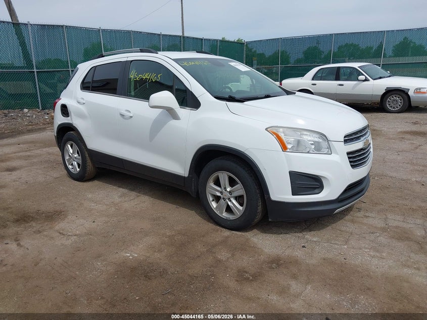 2016 Chevrolet Trax VIN KL7CJLSBXGB666045 IAAI salvage auction — RIGHT SIDE, Clear (Indiana), sold $1,950 on 2026-07-14 (photo 1)