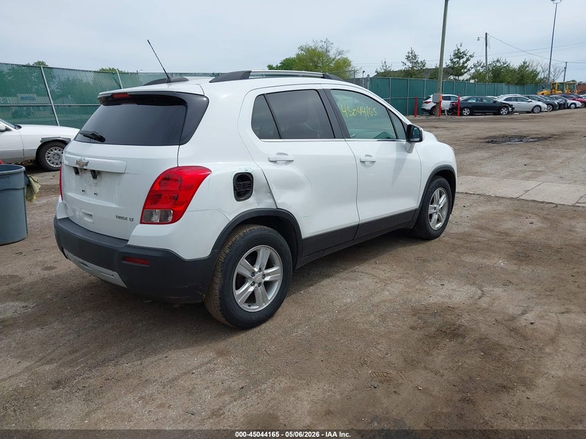 2016 Chevrolet Trax VIN KL7CJLSBXGB666045 IAAI salvage auction — RIGHT SIDE, Clear (Indiana), sold $1,950 on 2026-07-14 (photo 4)