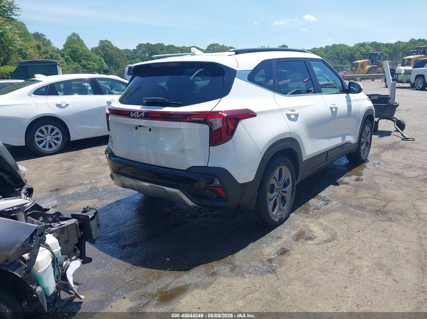 2024 Kia Seltos VIN KNDEU2AA1R7497299 IAAI salvage auction — LEFT SIDE, Salvage (North Carolina), sold $6,550 on 2026-07-16 (photo 4)