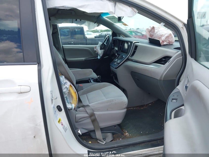 2015 Toyota Sienna VIN 5TDJK3DC2FS122286 IAAI salvage auction — FRONT END, Salvage (Texas), sold $975 on 2026-07-13 (photo 5)