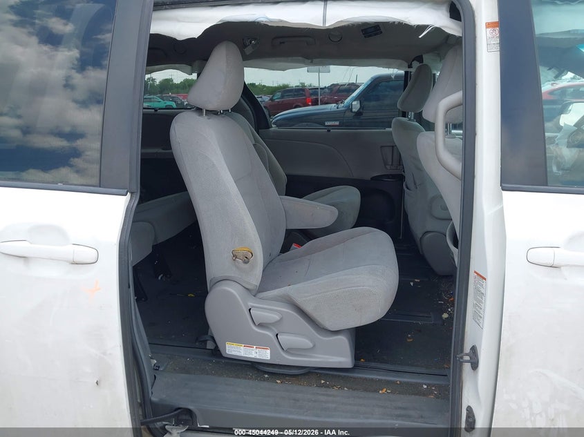2015 Toyota Sienna VIN 5TDJK3DC2FS122286 IAAI salvage auction — FRONT END, Salvage (Texas), sold $975 on 2026-07-13 (photo 8)