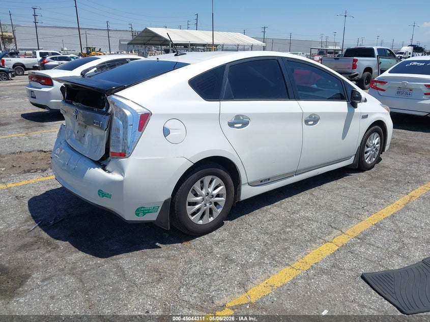 2015 Toyota Prius VIN JTDKN3DPXF3066596 IAAI salvage auction — REAR END, Salvage (California), sold $2,050 on 2026-07-21 (photo 4)