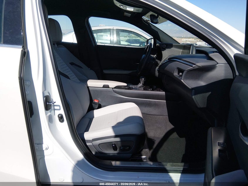 2022 Lexus Ux VIN JTHX3JBH9N2046970 IAAI salvage auction — FRONT END, Salvage (Nevada), sold $6,150 on 2026-07-17 (photo 5)