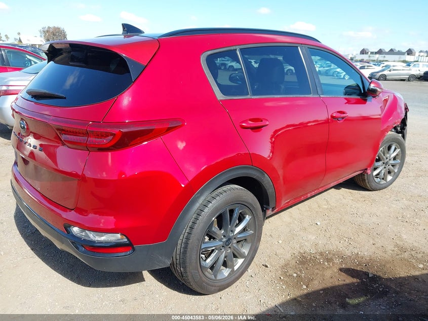 2022 Kia Sportage VIN KNDP63AC5N7025031 IAAI salvage auction — RIGHT SIDE, Salvage (California), sold $4,450 on 2026-07-20 (photo 4)