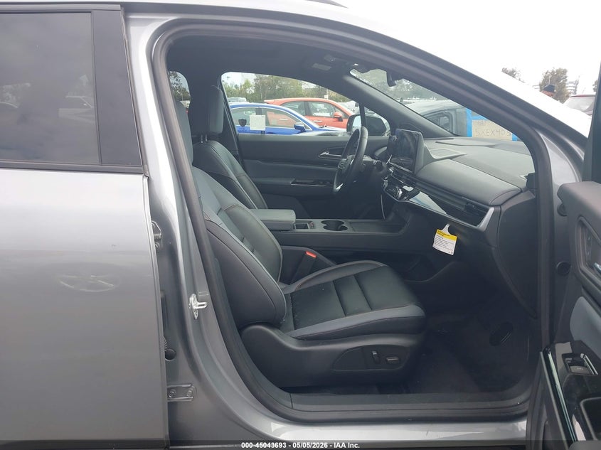 2024 Honda Prologue VIN 3GPKHWRM0RS534985 IAAI salvage auction — FRONT & REAR, Salvage (California), sold $8,350 on 2026-07-16 (photo 5)