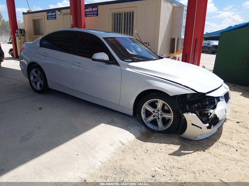 2014 BMW 3er VIN WBA3B5G52ENS08071 IAAI salvage auction — FRONT END, Rebuildable (Florida), sold $350 on 2026-07-21 (photo 1)