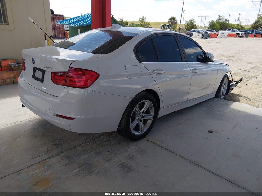 2014 BMW 3er VIN WBA3B5G52ENS08071 IAAI salvage auction — FRONT END, Rebuildable (Florida), sold $350 on 2026-07-21 (photo 4)