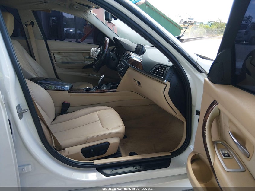 2014 BMW 3er VIN WBA3B5G52ENS08071 IAAI salvage auction — FRONT END, Rebuildable (Florida), sold $350 on 2026-07-21 (photo 5)
