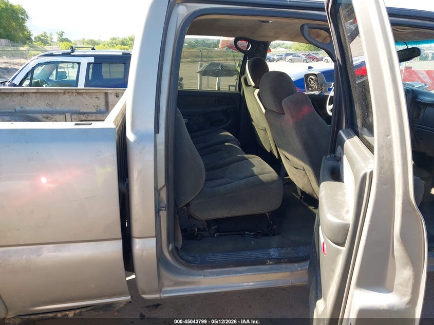 2003 Chevrolet Silverado VIN 1GCHK23183F109918 IAAI salvage auction — LEFT & RIGHT, Salvage (Idaho), sold $1,250 on 2026-07-09 (photo 8)
