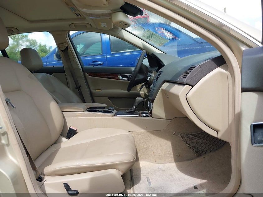 2010 Mercedes-benz C class VIN WDDGF5EB3AF416715 IAAI salvage auction — NORMAL WEAR, Clear (Florida), sold $325 on 2026-07-14 (photo 5)