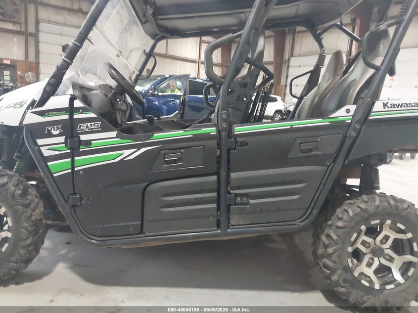 2017 Kawasaki VIN JKBRTCG19HB504518 IAAI salvage auction — FRONT END, Salvage (Pennsylvania), sold $300 on 2026-07-29 (photo 9)
