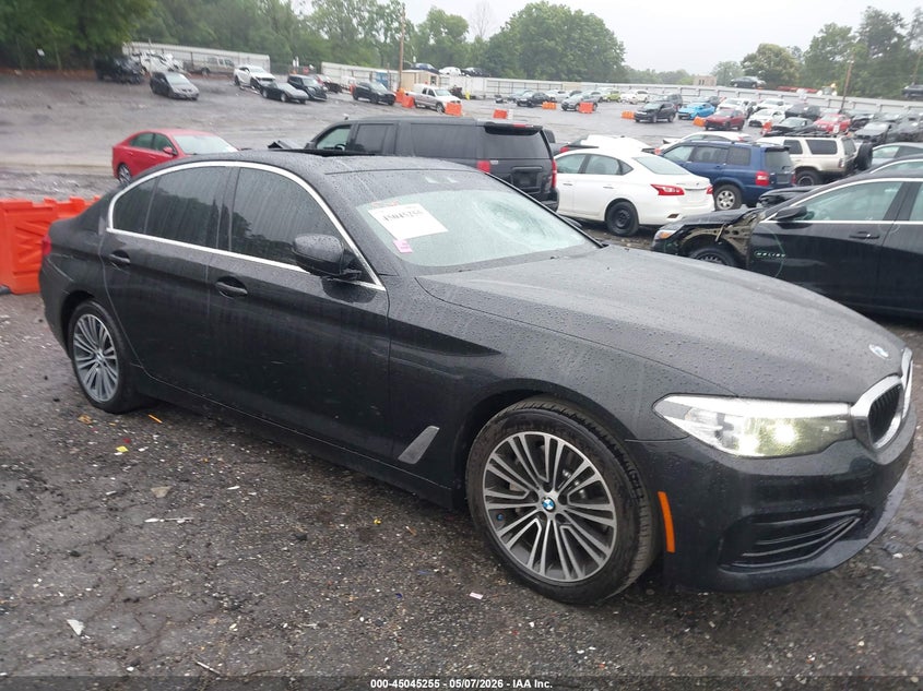 2019 BMW 5er VIN WBAJA5C55KWW09037 — IAAI salvage auction photo