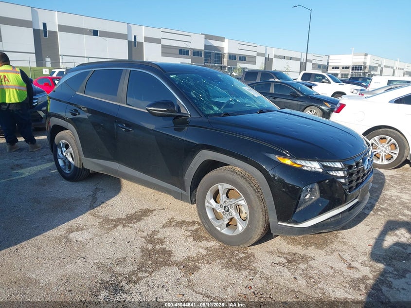 2022 Hyundai Tucson VIN 5NMJB3AE4NH039093 IAAI salvage auction — HAIL, Original (Texas), sold $9,975 on 2026-08-25 (photo 1)