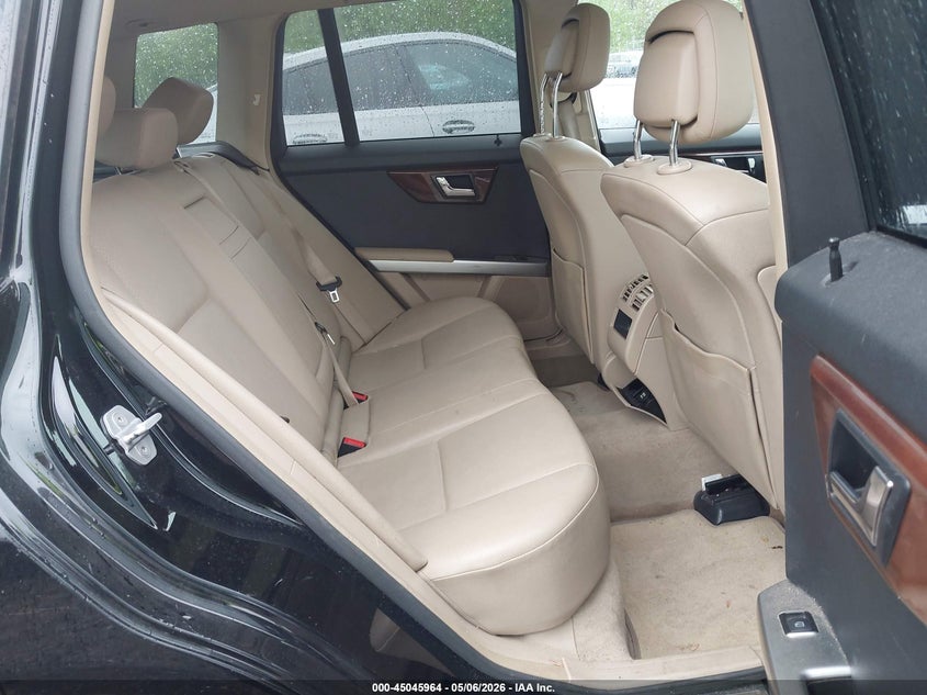 2011 Mercedes-benz Glk-klasse VIN WDCGG8HB8BF676589 IAAI salvage auction — SIDE, Salvage (New Jersey), sold $1,700 on 2026-08-02 (photo 8)