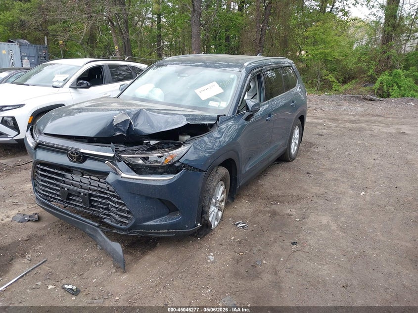 2024 Toyota Highlander VIN 5TDAAAB59RS050678 IAAI salvage auction — FRONT END, Mv-907A (New York), sold $12,750 on 2026-07-14 (photo 2)