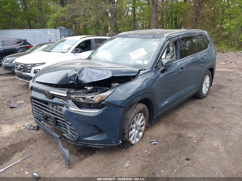 2024 Toyota Highlander VIN 5TDAAAB59RS050678 IAAI salvage auction — FRONT END, Mv-907A (New York), sold $12,750 on 2026-07-14 (photo 6)