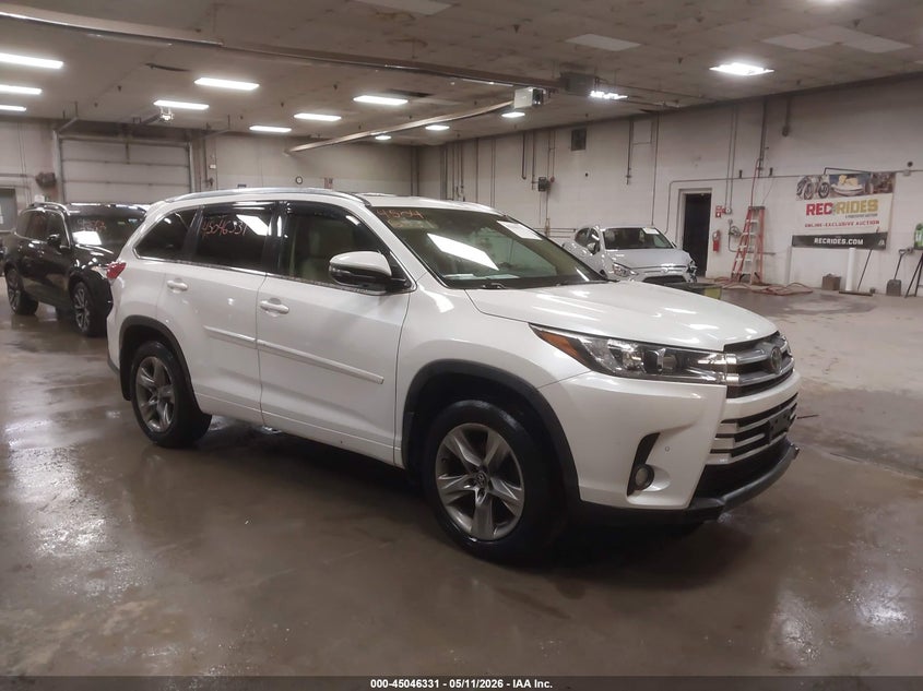 2017 Toyota Highlander VIN 5TDDZRFH2HS443509 IAAI salvage auction — LEFT SIDE, Salvage Title, sold $8,200 on 2026-07-20 (photo 1)