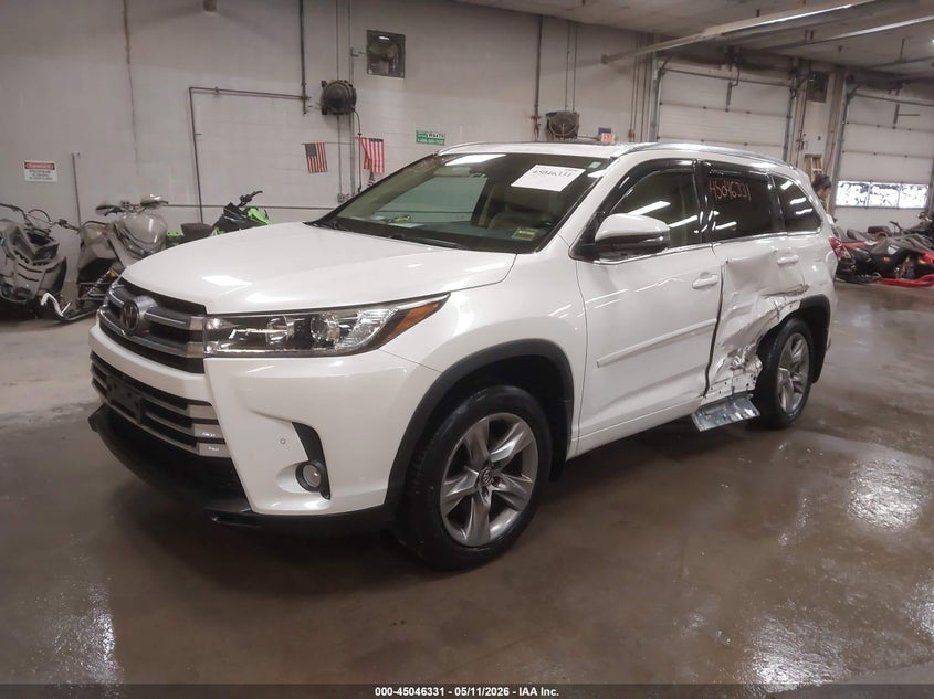 2017 Toyota Highlander VIN 5TDDZRFH2HS443509 IAAI salvage auction — LEFT SIDE, Salvage Title, sold $8,200 on 2026-07-20 (photo 2)