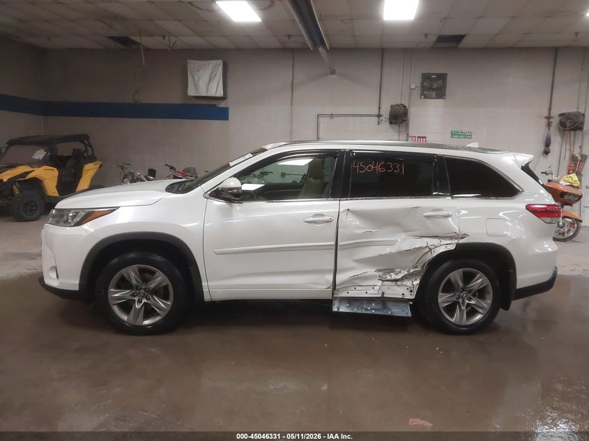 2017 Toyota Highlander VIN 5TDDZRFH2HS443509 IAAI salvage auction — LEFT SIDE, Salvage Title, sold $8,200 on 2026-07-20 (photo 6)