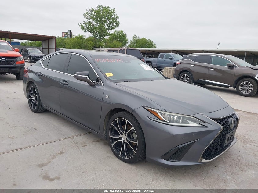 2019 Lexus ES VIN 58ABZ1B10KU042940 — IAAI salvage auction photo