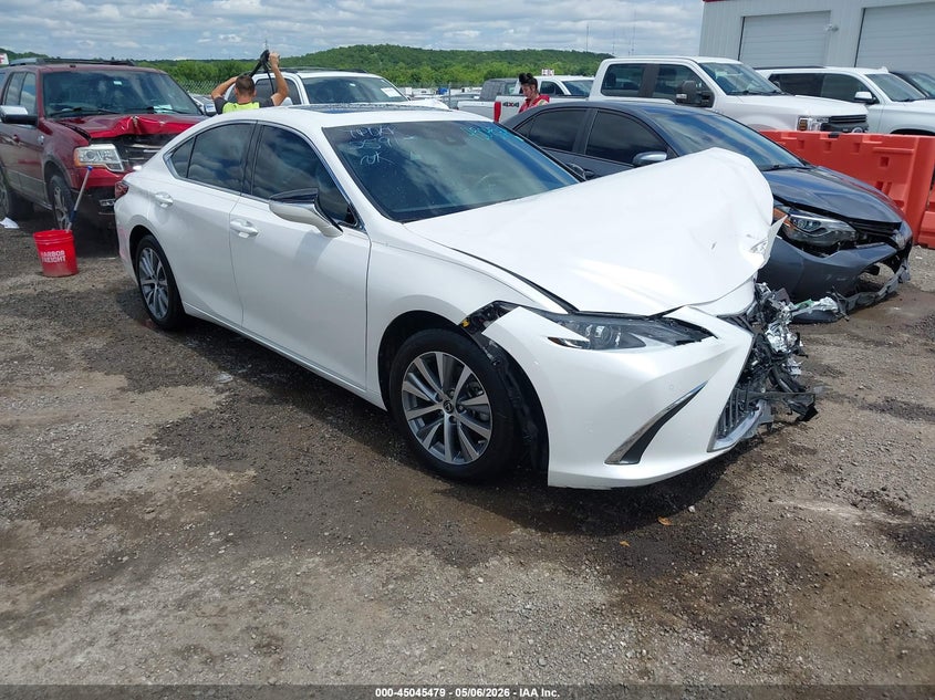 2020 Lexus ES VIN 58ADZ1B19LU052635 — IAAI salvage auction photo