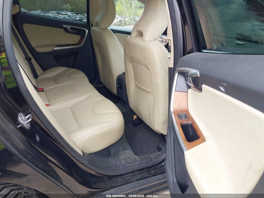 2017 Volvo Xc60 VIN YV449MRU0H2124710 IAAI salvage auction — FRONT END, Salvage (Massachusetts), sold $5,800 on 2026-07-11 (photo 8)