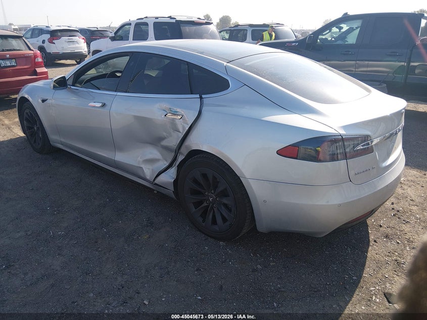 2018 Tesla Model s VIN 5YJSA1E20JF261539 IAAI salvage auction — SIDE, Salvage (Idaho), sold $7,100 on 2026-07-29 (photo 3)
