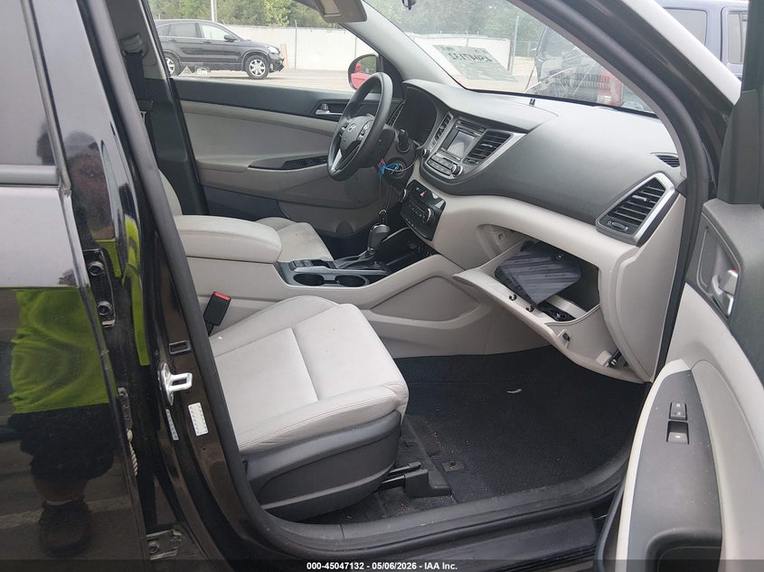 2018 Hyundai Tucson VIN KM8J23A41JU634103 IAAI salvage auction — RIGHT SIDE, Salvage (Mississippi), sold $2,100 on 2026-07-09 (photo 5)