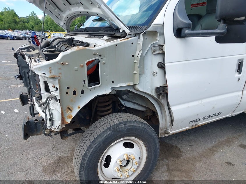 2009 Ford E-450 VIN 1FDXE45S89DA11332 IAAI salvage auction — FRONT END, Salvage (Connecticut), sold $200 on 2026-07-08 (photo 6)
