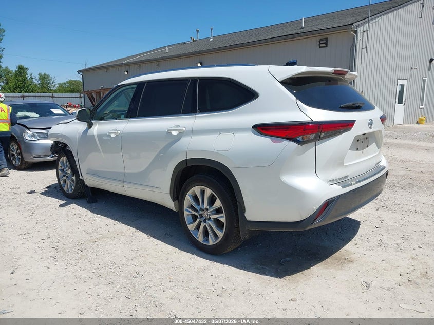 2023 Toyota Highlander VIN 5TDKDRBH3PS015846 IAAI salvage auction — FRONT END, Salvage (Ohio), sold $17,600 on 2026-07-29 (photo 3)