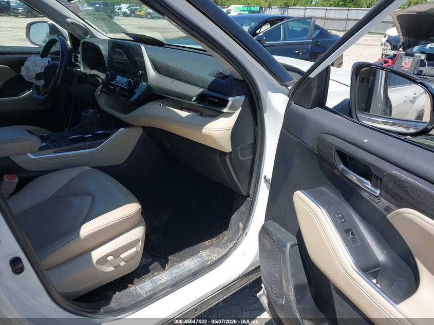 2023 Toyota Highlander VIN 5TDKDRBH3PS015846 IAAI salvage auction — FRONT END, Salvage (Ohio), sold $17,600 on 2026-07-29 (photo 5)