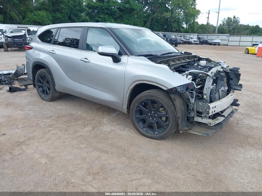 2023 Toyota Highlander VIN 5TDKDRAH3PS041283 IAAI salvage auction — FRONT END, Original (Texas), sold $13,500 on 2026-07-30 (photo 1)