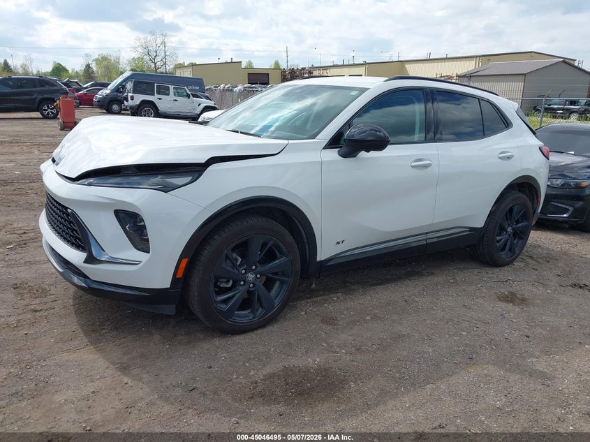 2025 Buick Envision VIN LRBFZLE42SD005658 IAAI salvage auction — REAR END, Salvage Title, sold $7,800 on 2026-07-23 (photo 2)